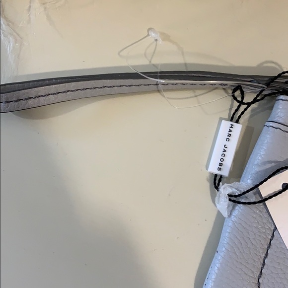 NWT Marc Jacobs Leather Wristlet - Picture 3 of 6